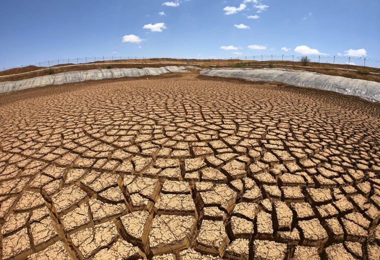 IOPSCIENCE : How crop imports affect drought risk of conflict-affected countries